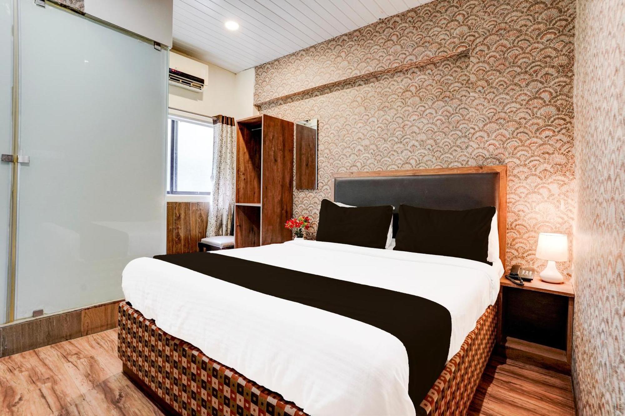 Hotel Super O Maahi Residency 2*