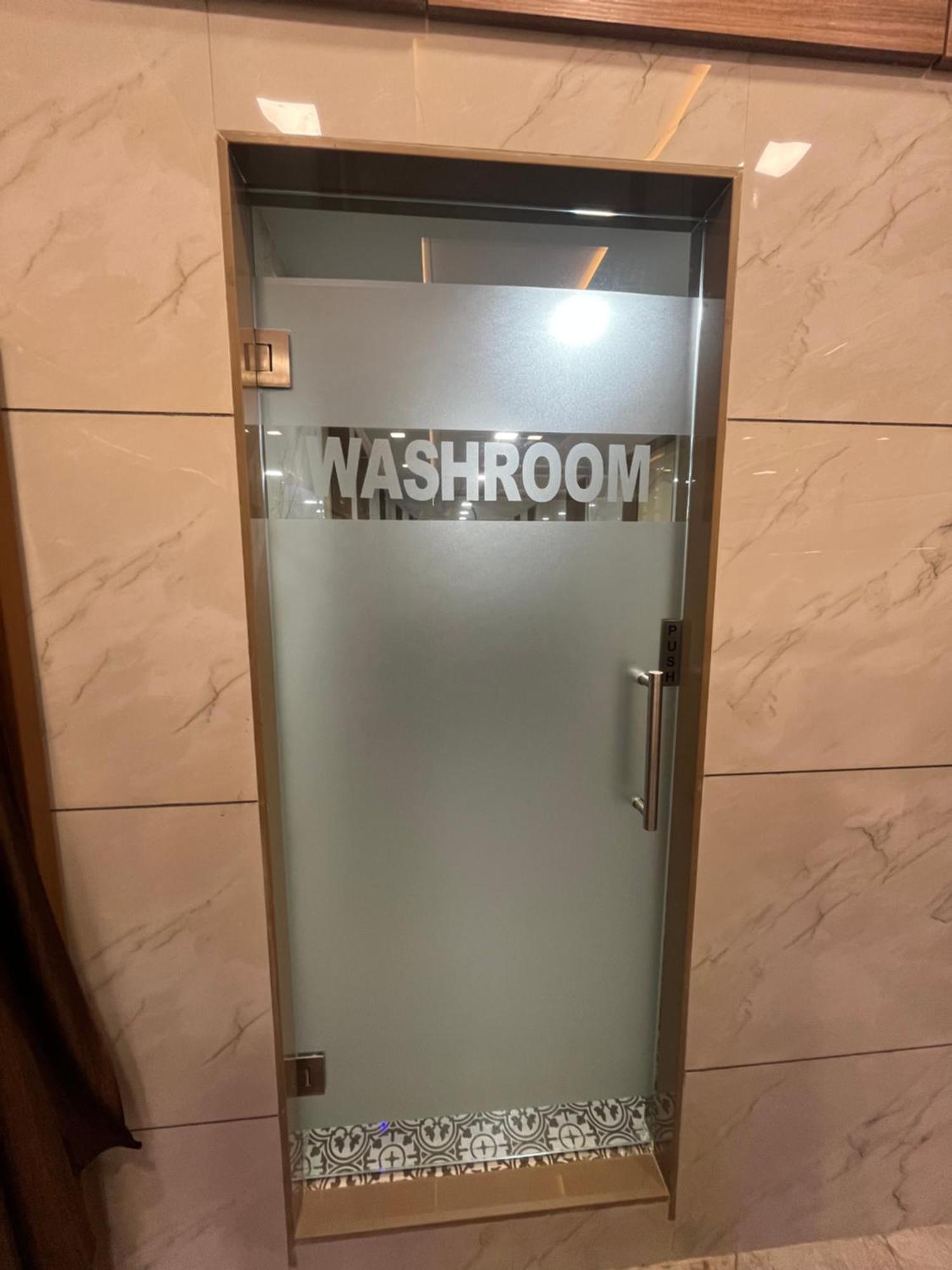 Apex Andheri - Near Airport And Marol Metro Station Apartment *