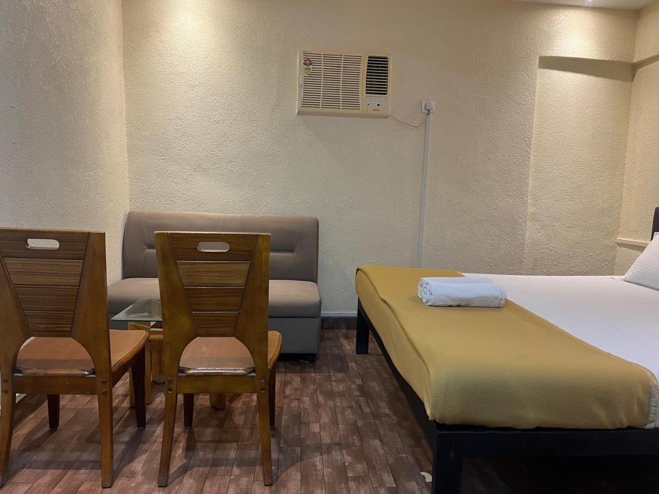 Residency Hostel *