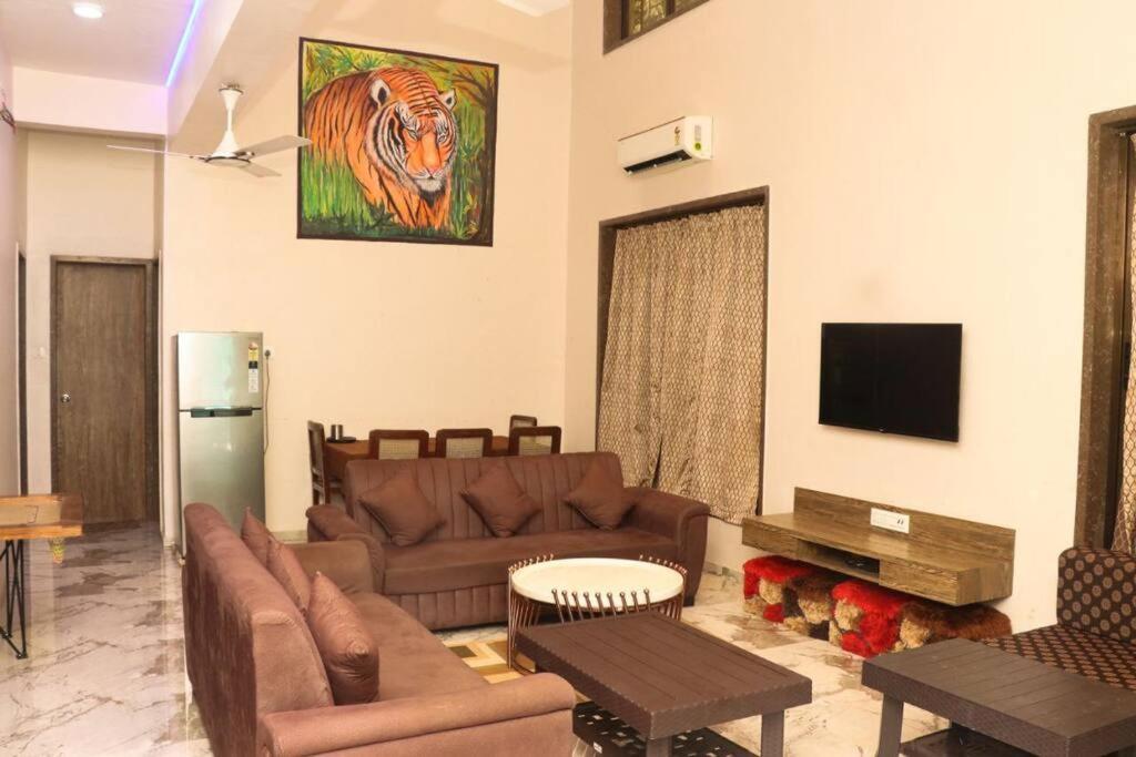 Pousada Gk Beach House 5bhk Pvt Pool Bombaim