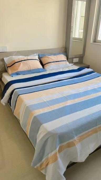 Pixiestays 2bhk Flat Malad *