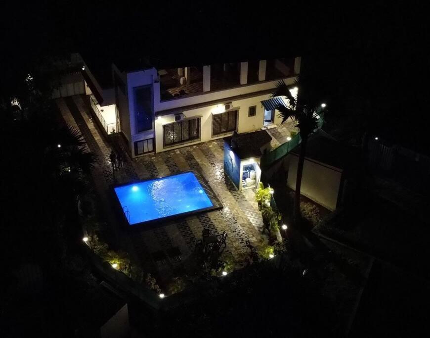 Stayhaven Aqua With Pvt Theatre & Pool Pousada