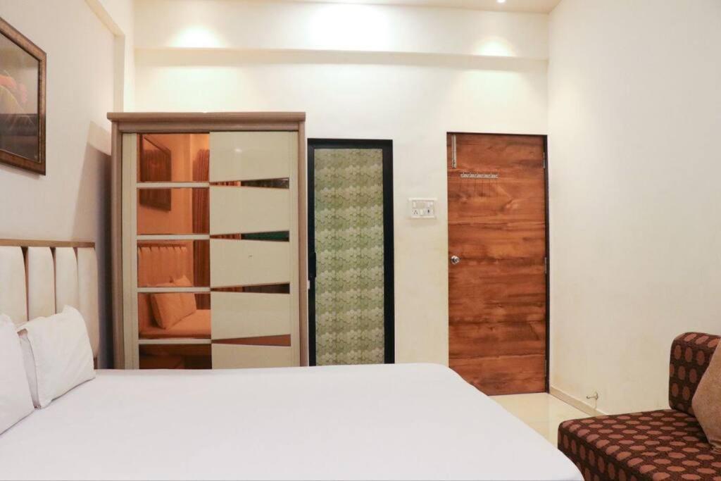 Stayhaven Aqua With Pvt Theatre & Pool Pousada *