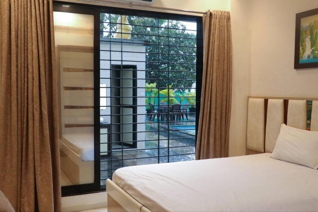 Stayhaven Aqua With Pvt Theatre & Pool * Bombaim