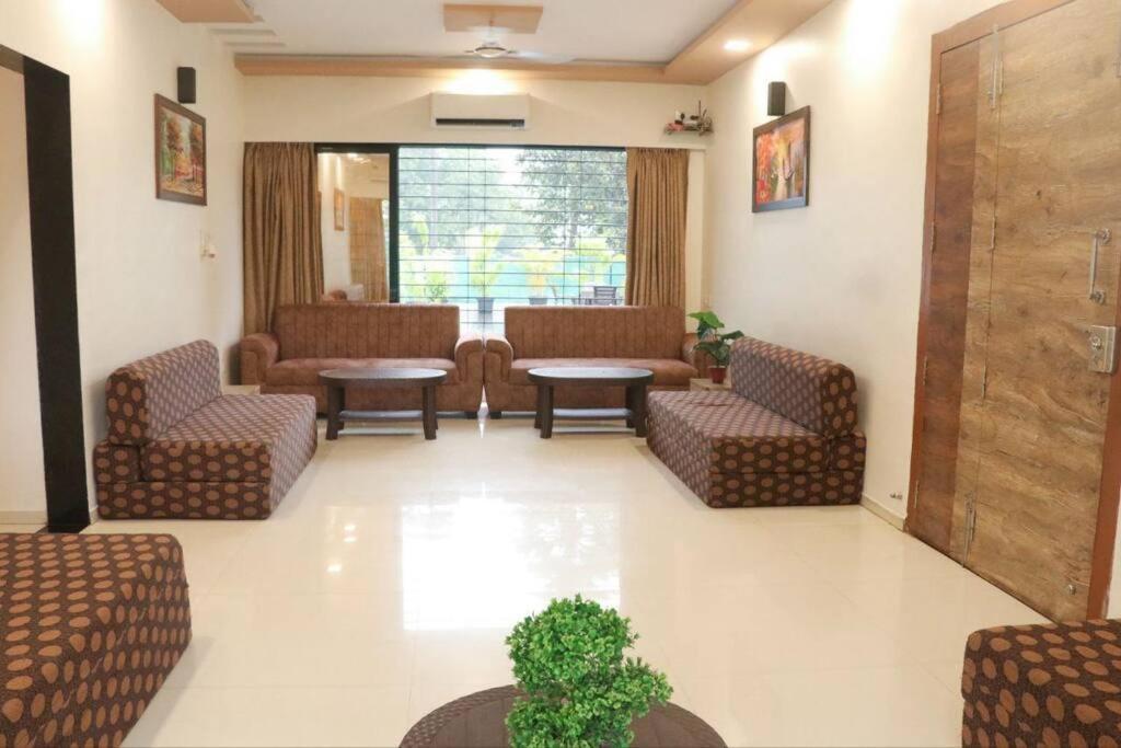 Stayhaven Aqua With Pvt Theatre & Pool * Bombaim