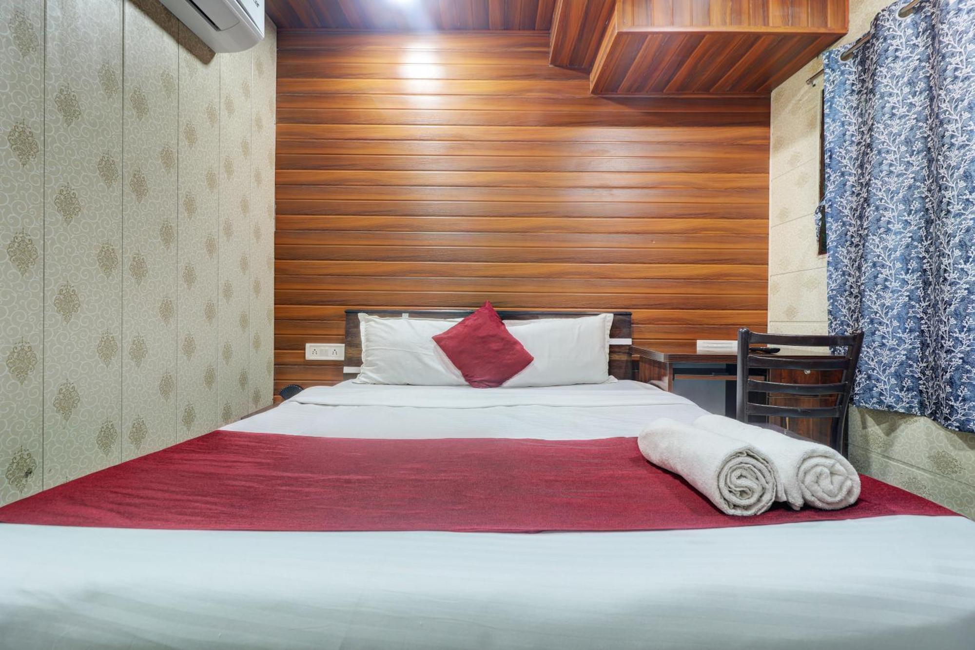 Ab Residency Near Kokilaben Dhirubhai Ambani Hospital Andheri West Hotel
