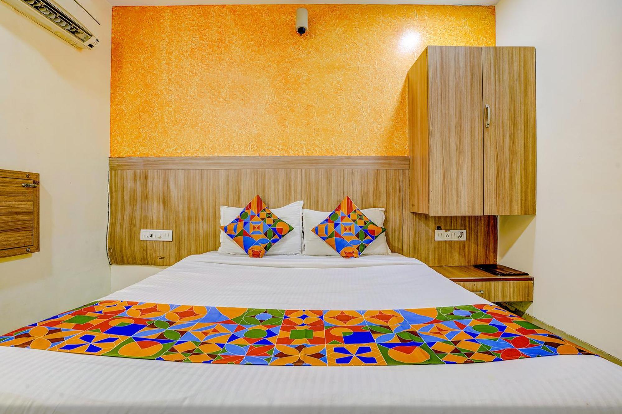 Fabhotel Prakash - Nr International Airport