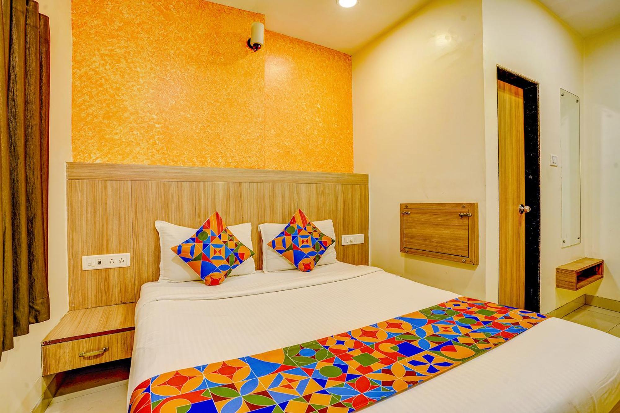 Fabexpress Prakash - Nr International Airport Hotel Bombaim