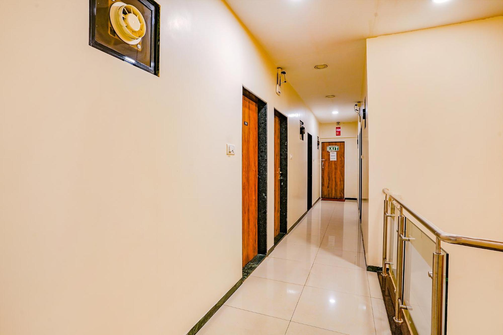 Fabexpress Prakash - Nr International Airport Hotel Bombaim