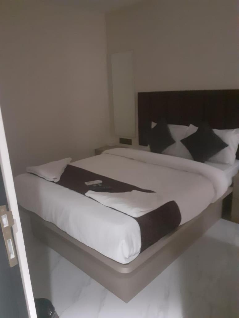 Dolphin Residency 2*
