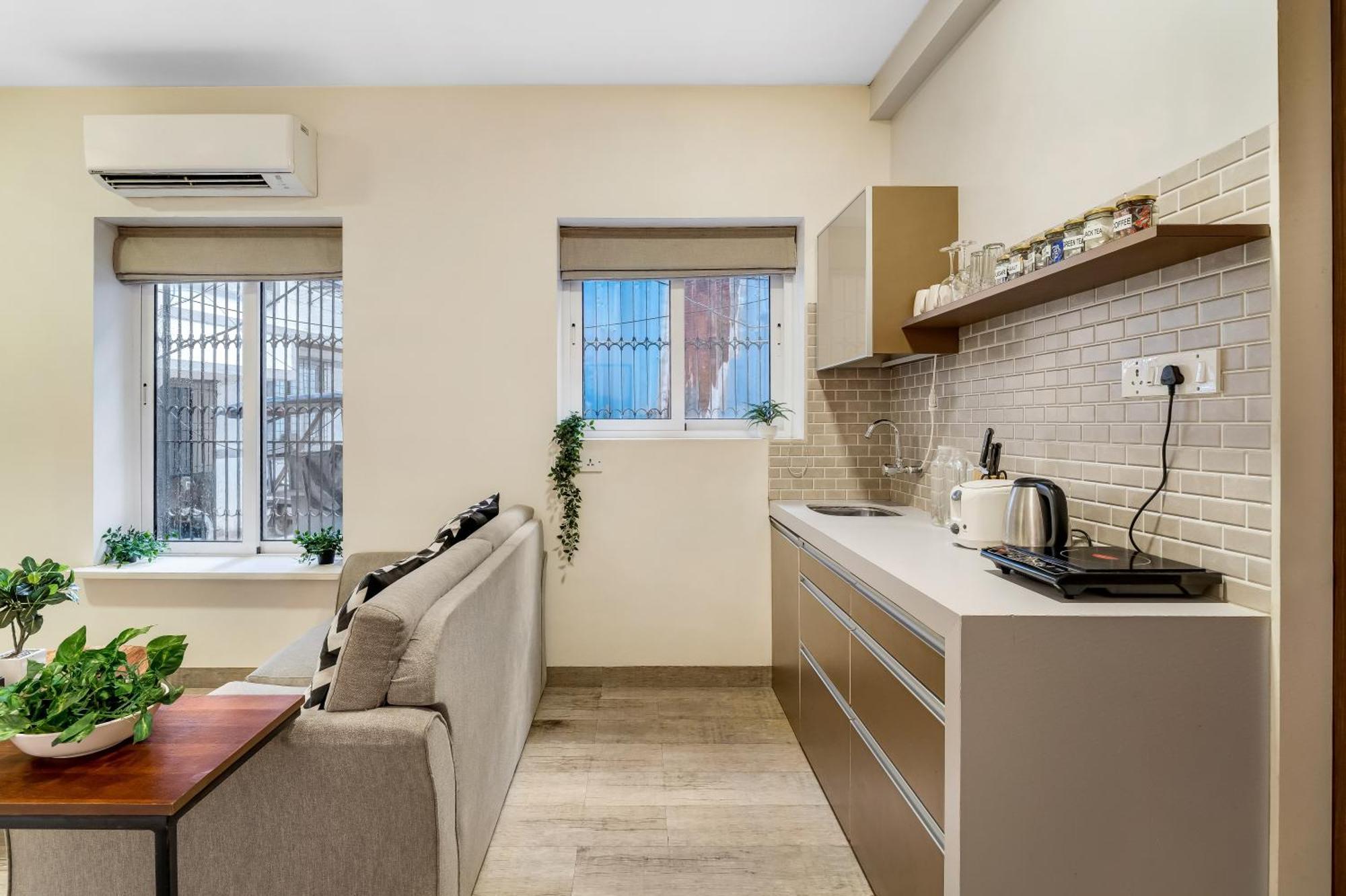 Maven 1bhk Khar W By The Company Bed & Breakfast
