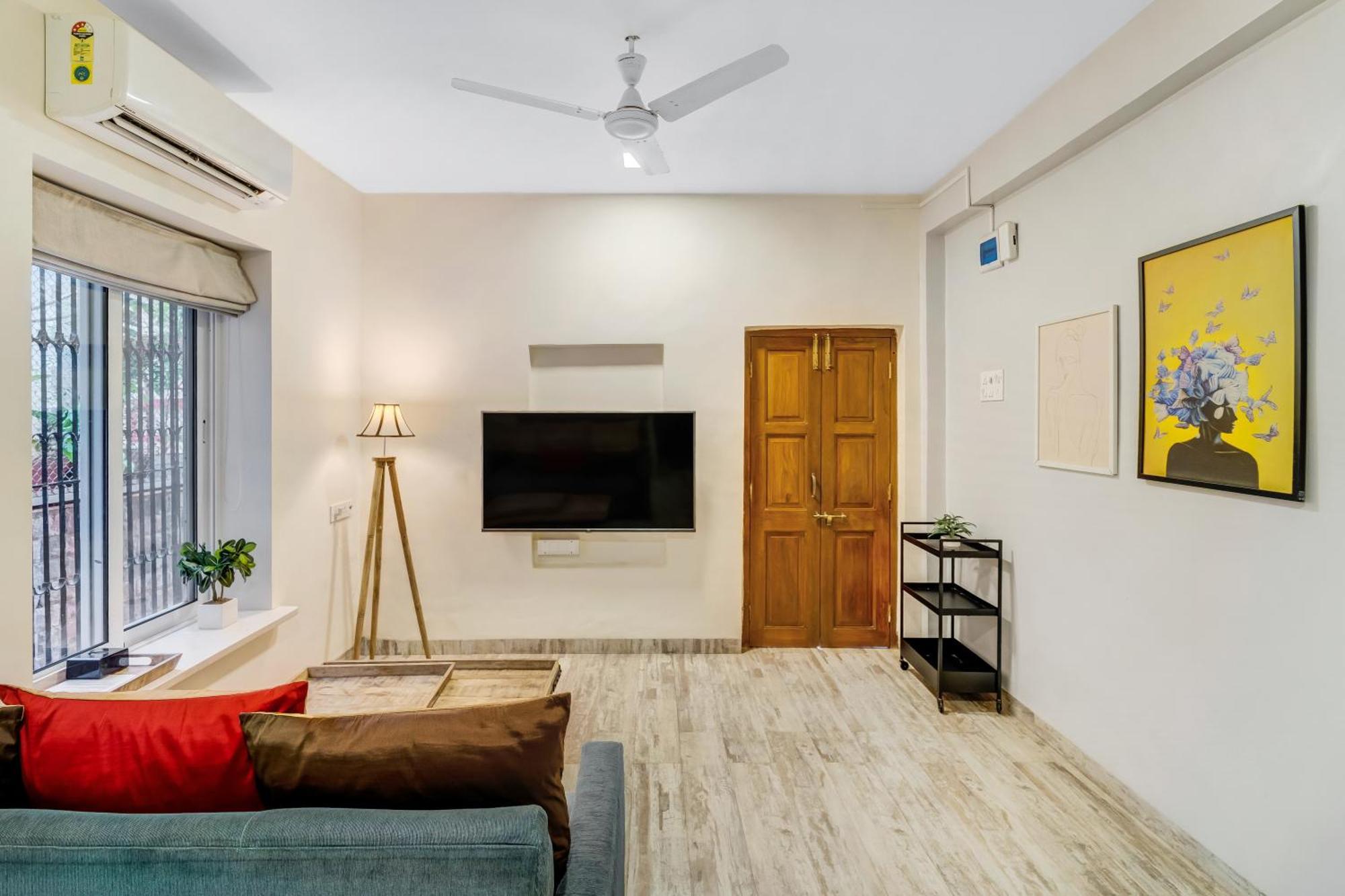 Bed & Breakfast Cleo 1bhk Khar W By The Company