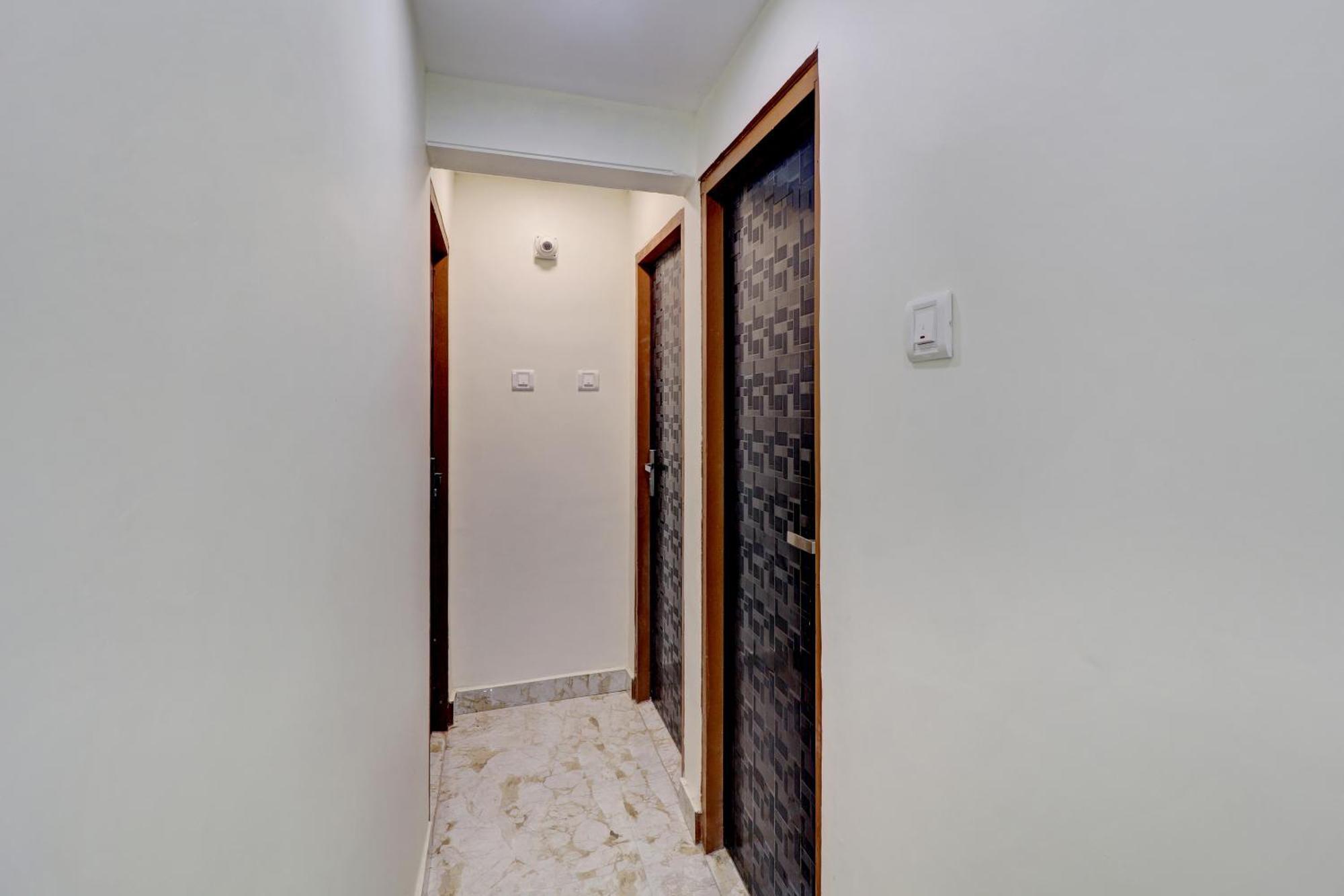 Parle Capsule hotel