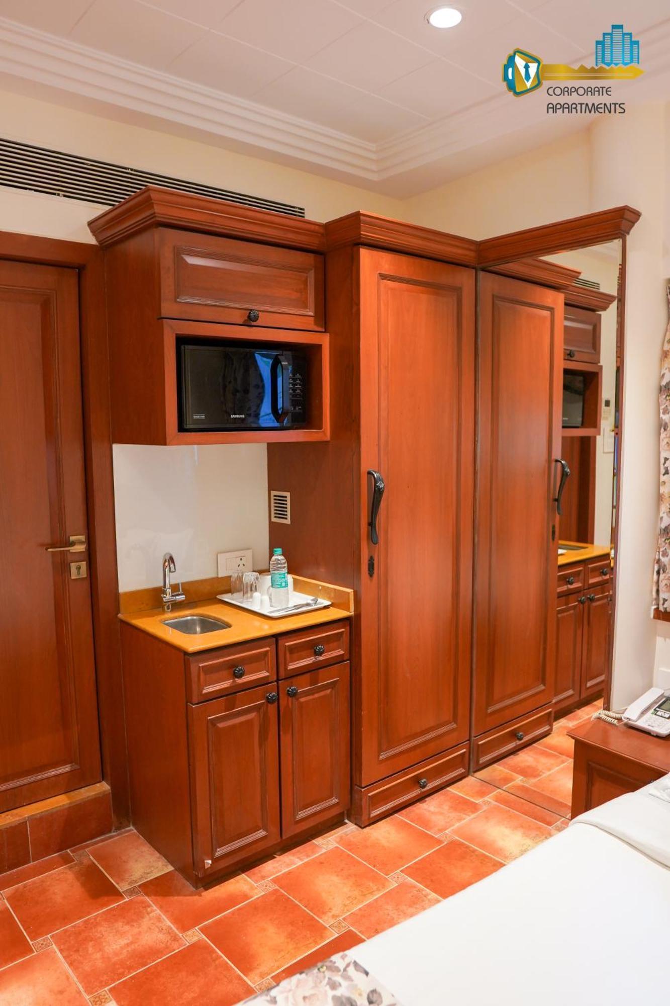 Corporate Apartment, Santacruz, Near Bkc Apartment