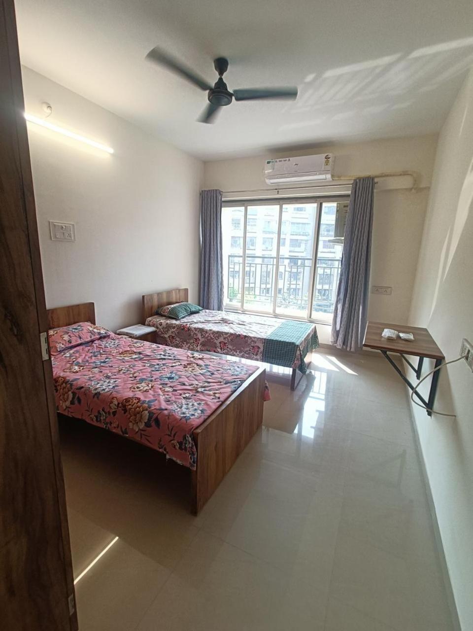Juhu Shared Living Apartment Mumbai