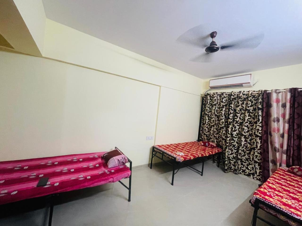 Juhu Shared Living Apartment