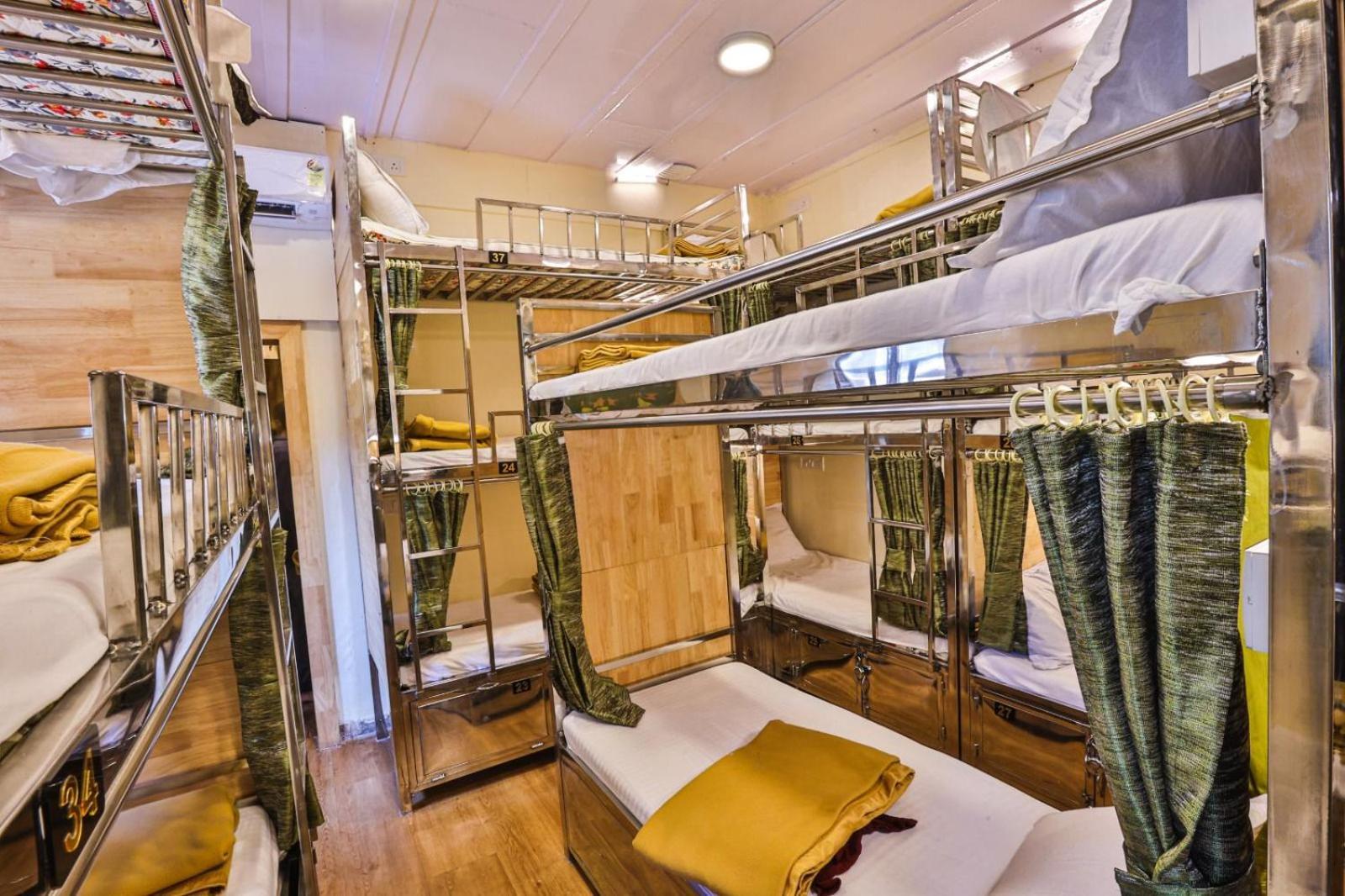 Gateway Hostel *