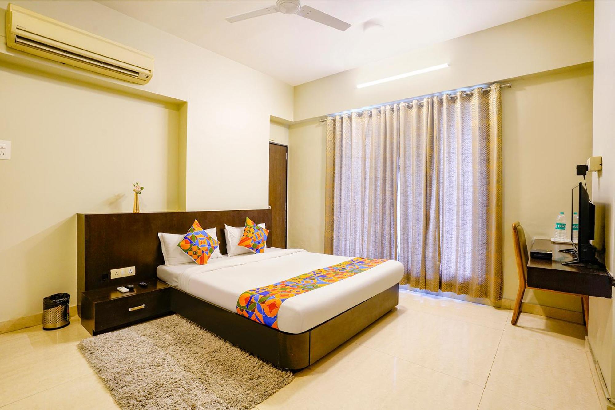 Apartment Fabhotel Corporate Bandra
