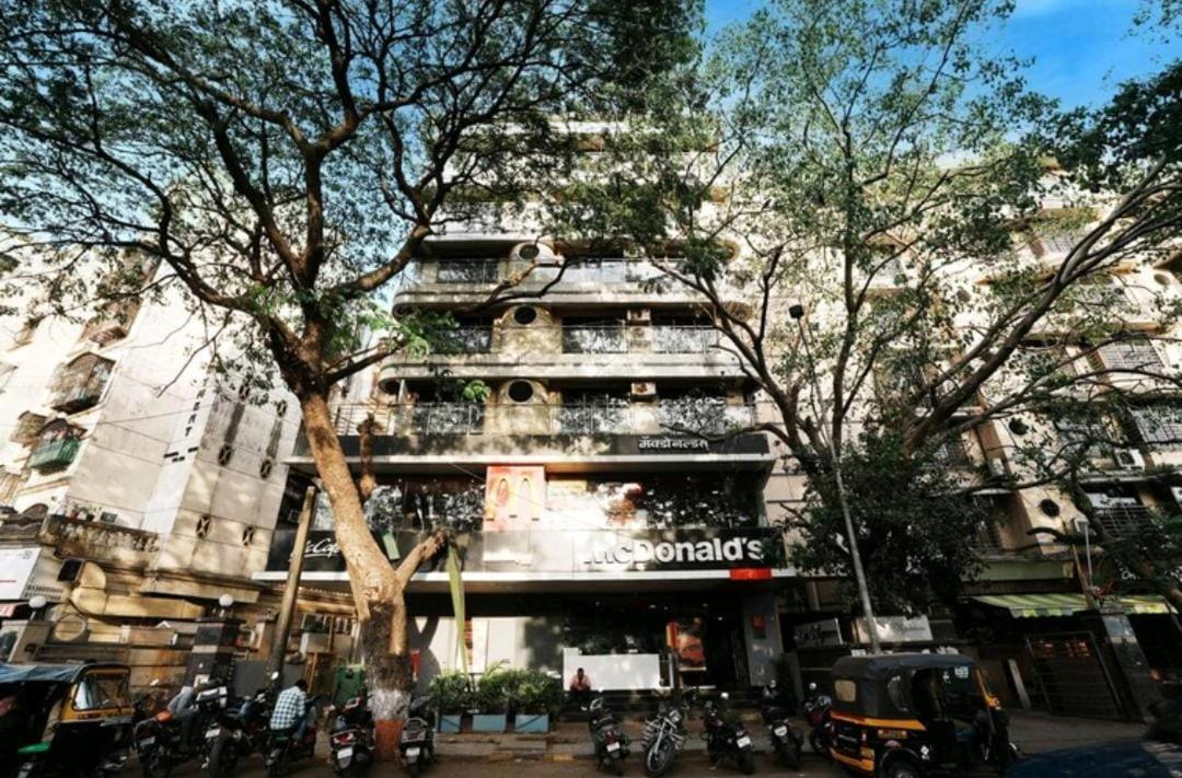 Apartment A Away From *