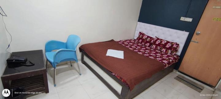 Om Sai Palace Hotel