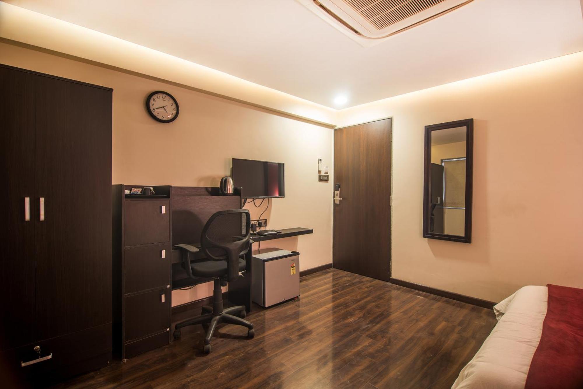 Bed & Breakfast The V Sadan Mumbai