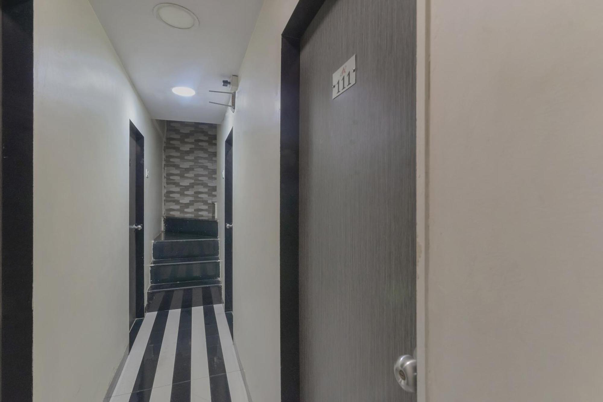 O Ak Palace Near Chhatrapati Shivaji International Airport 3* Mumbai