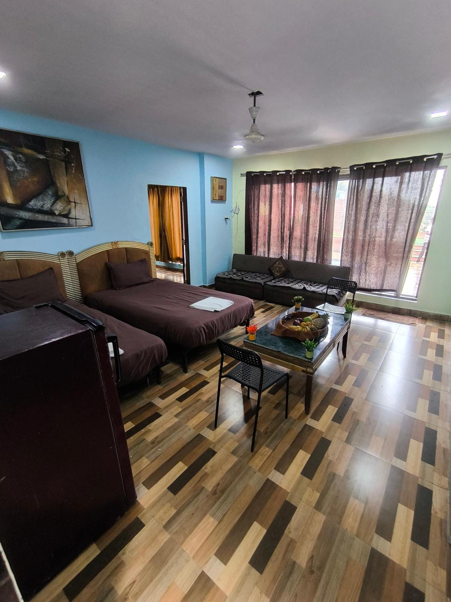 King Size Deck * Mumbai