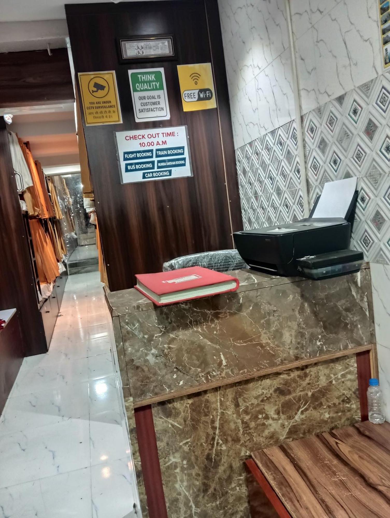 Golden View Near Masjid Bander Station Hotel 2*