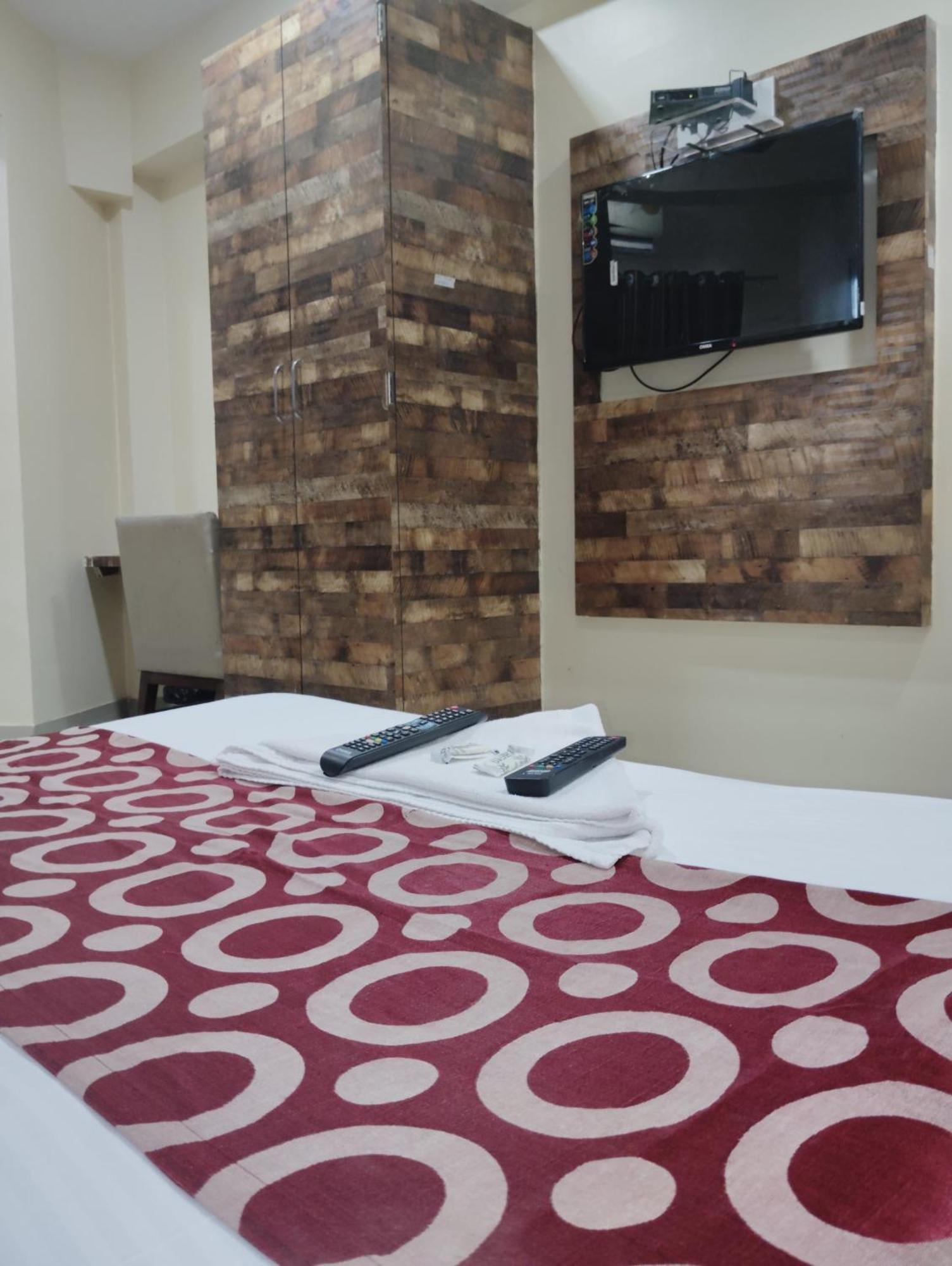 Hotel Golden Park Near Nesco *