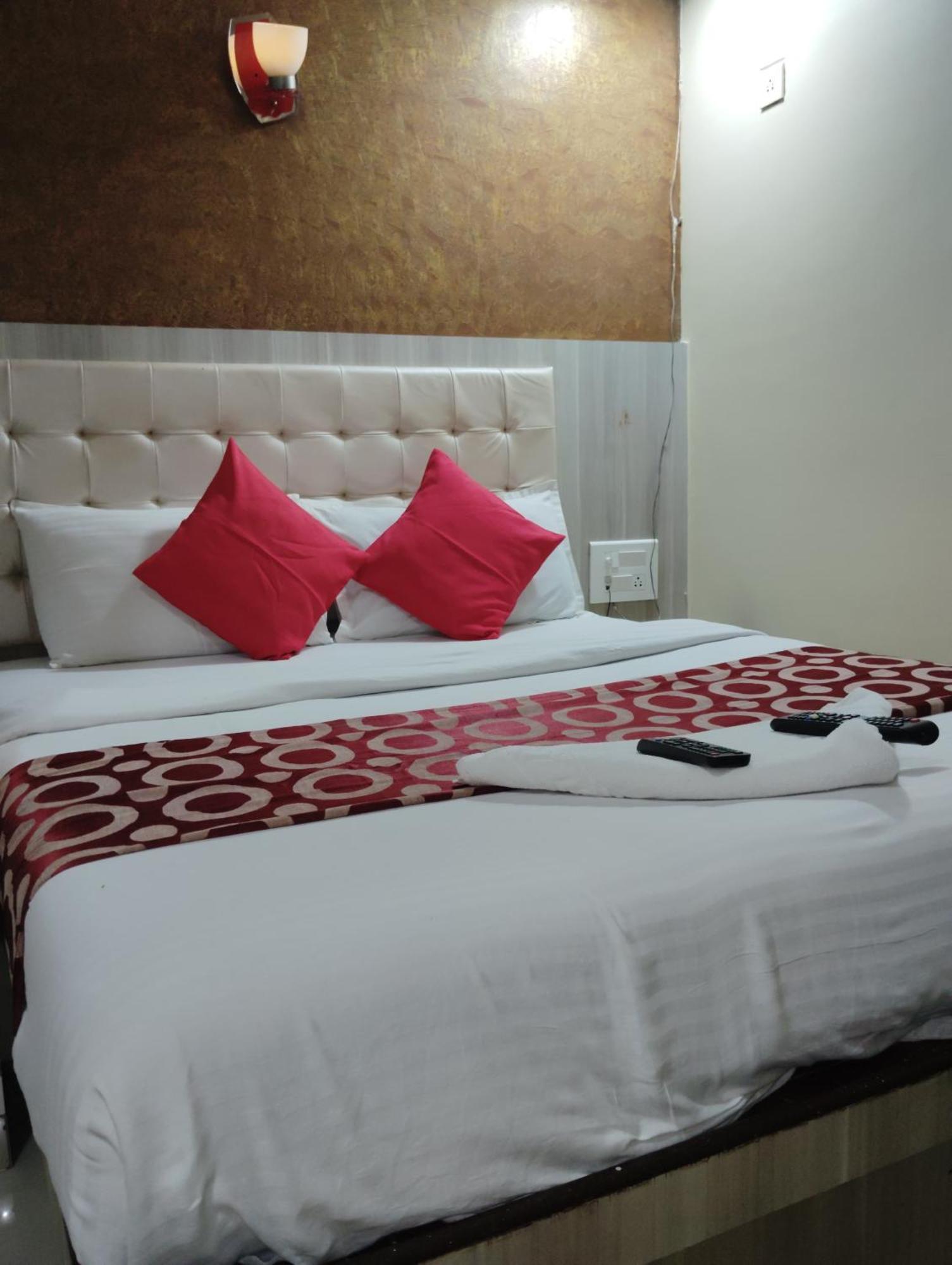 Golden Park Near Nesco