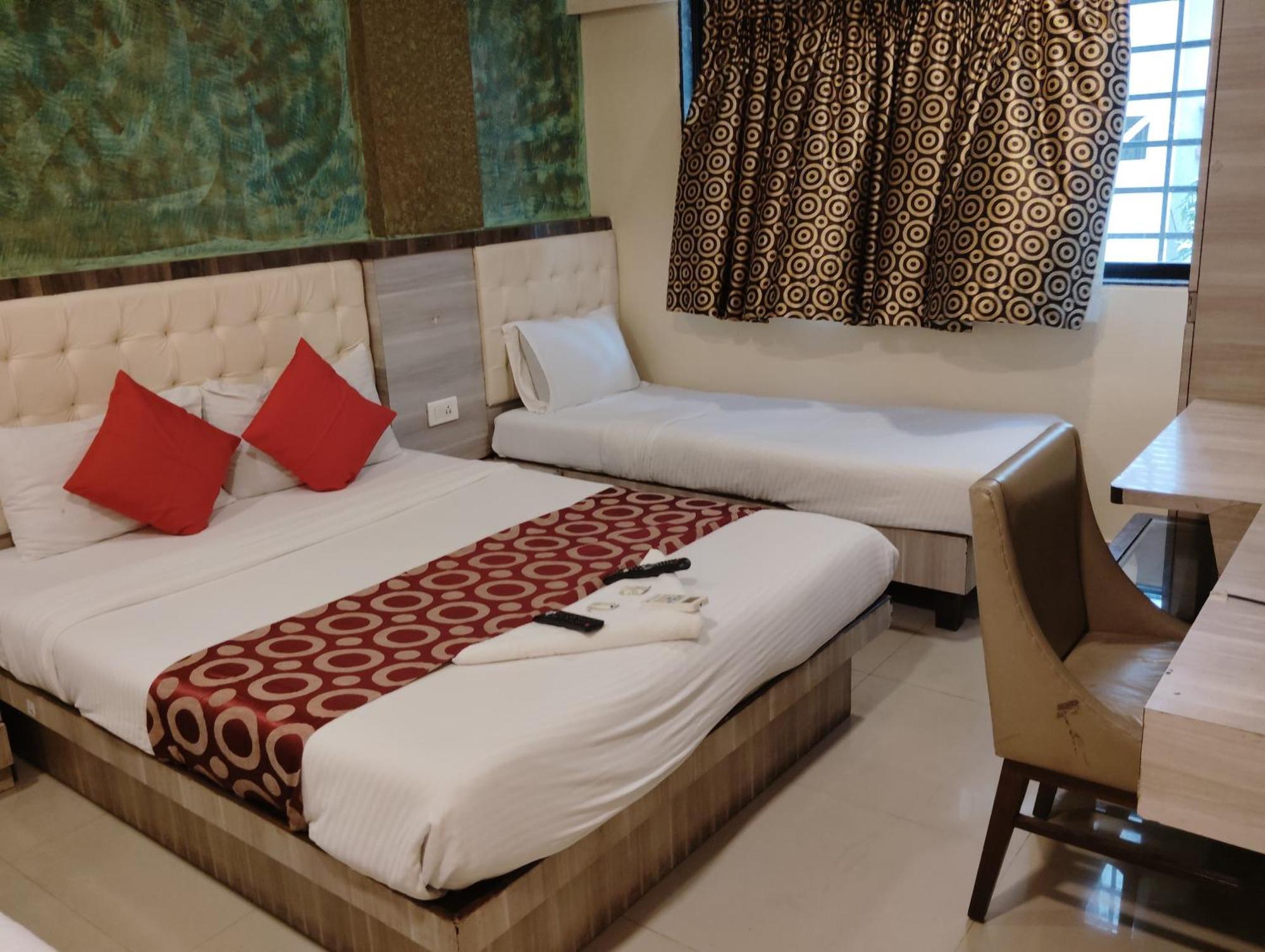 Golden Park Near Nesco Hotel Mumbai