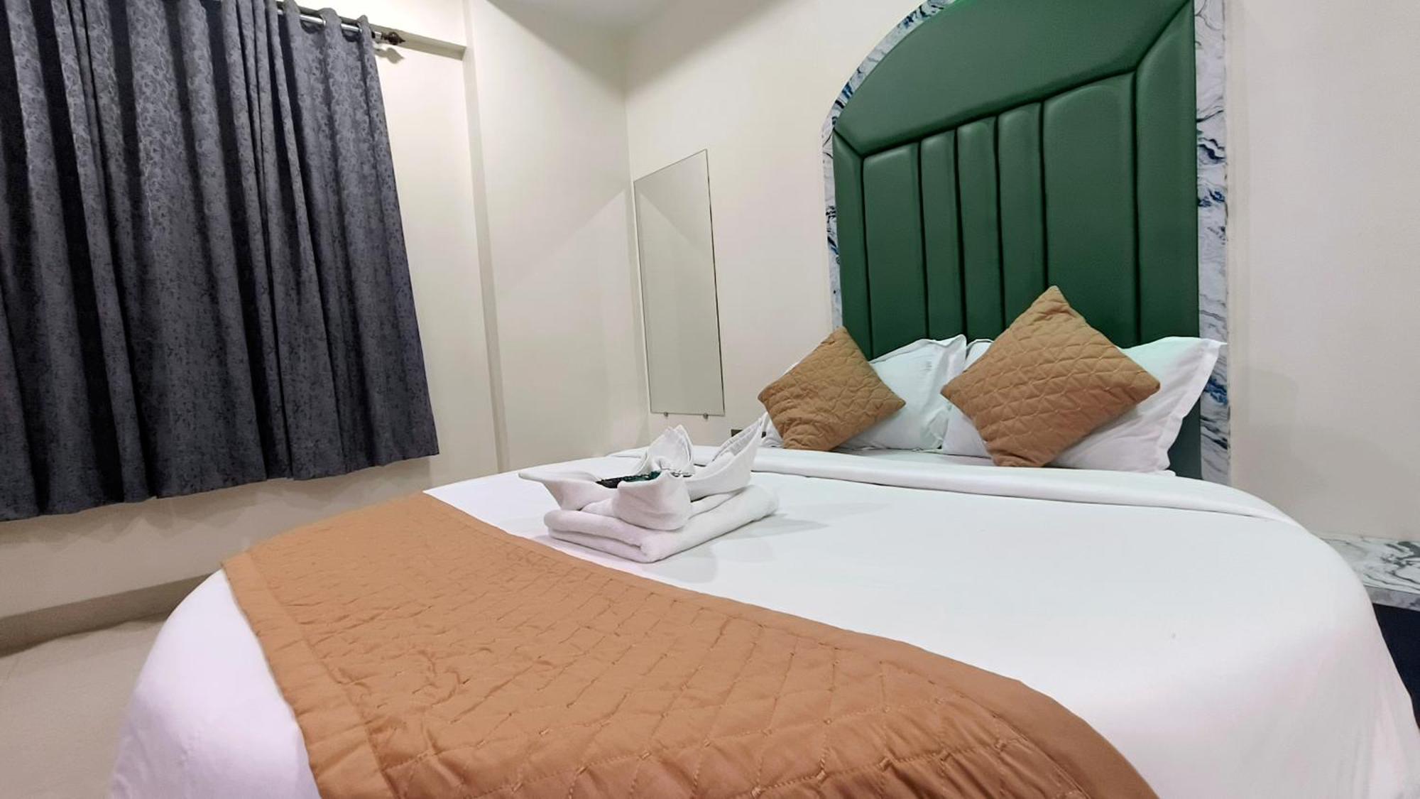 Hotel Edition Blue - Mohammed Ali Road
