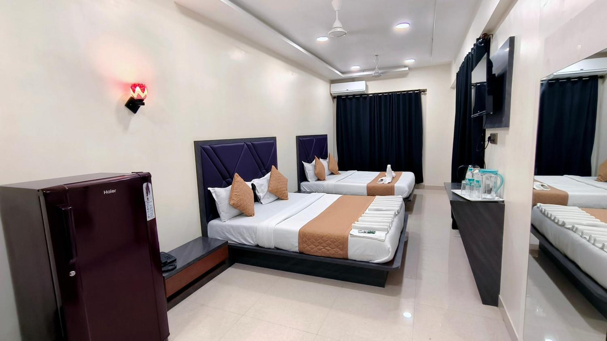 Edition Blue - Mohammed Ali Road Hotel Mumbai