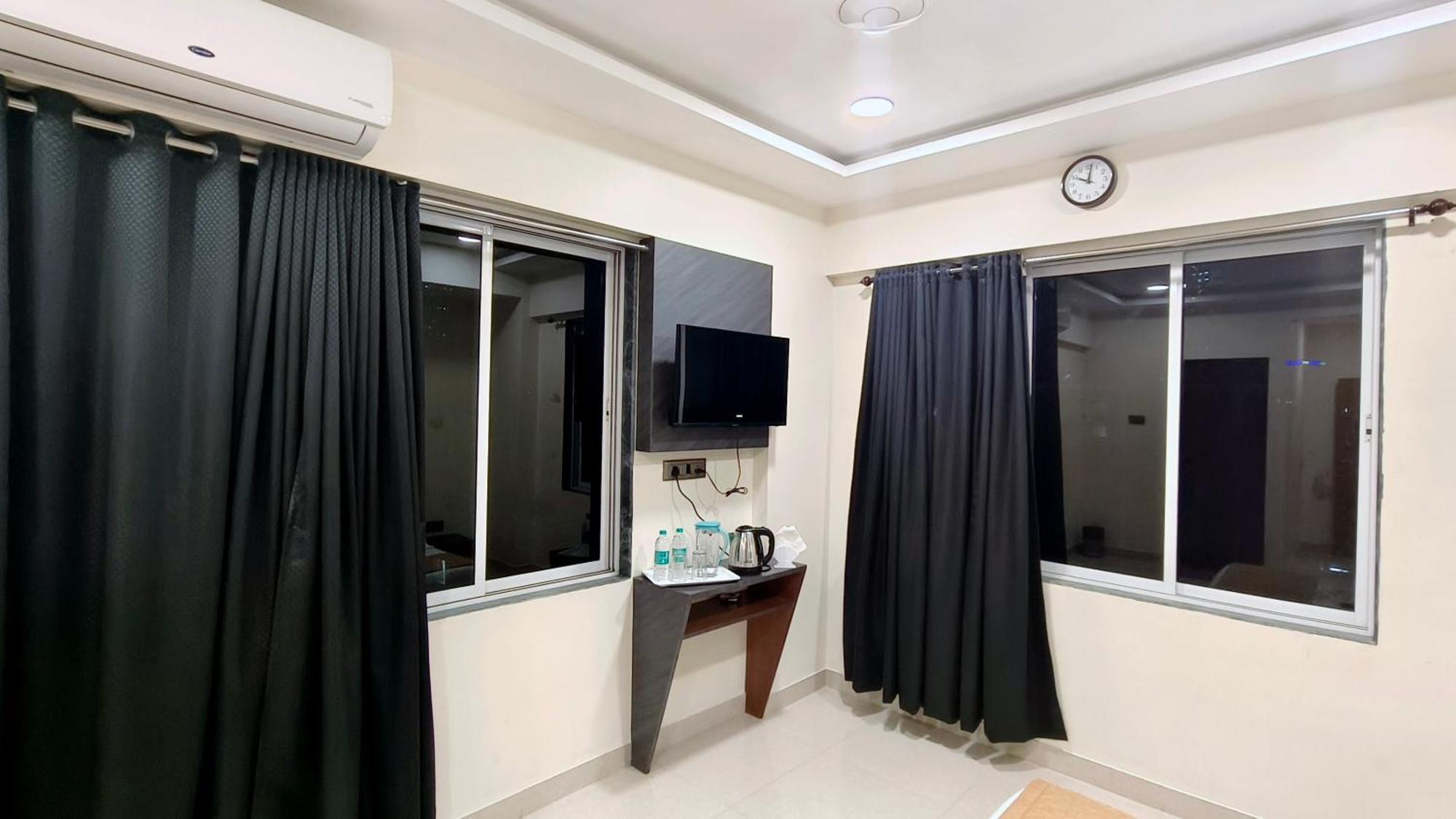 Hotel Edition Blue - Mohammed Ali Road