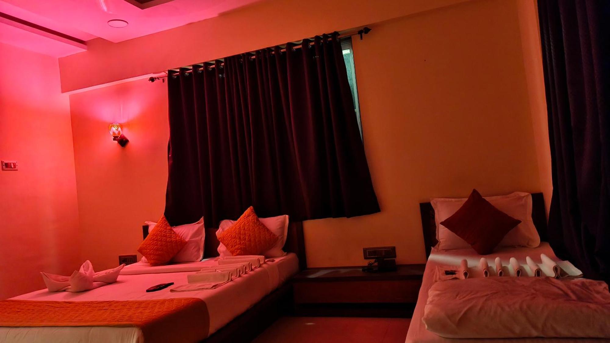 Edition Blue - Mohammed Ali Road Hotel Mumbai