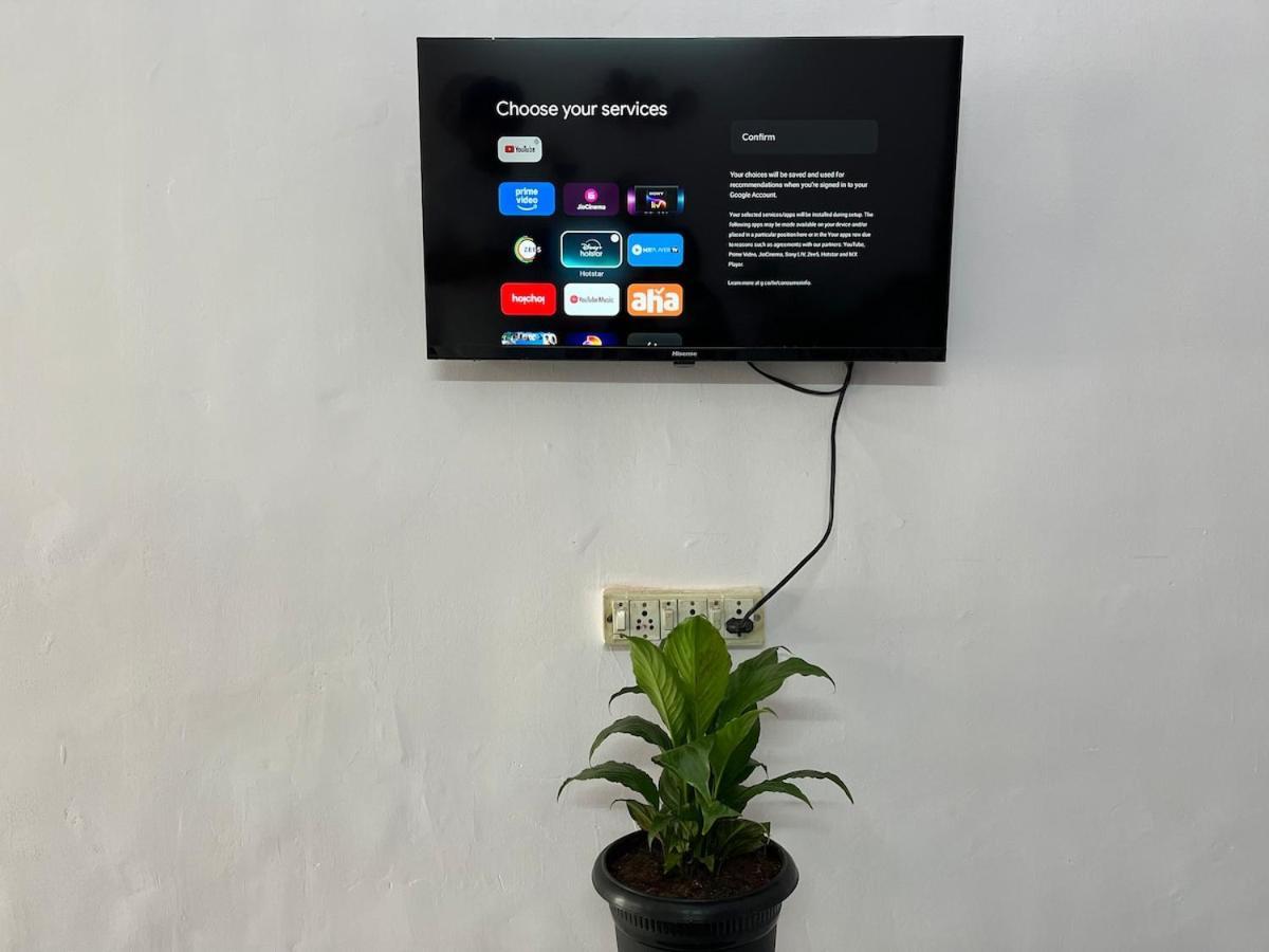 A Cozy & Peaceful Entire 1bhk House Near The Mumbai