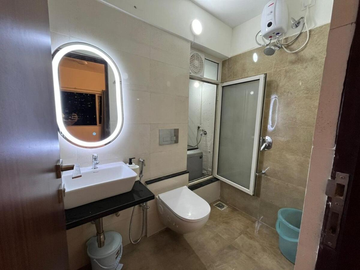 Apartamento 2bhk Living Near Nesco Malad East West *