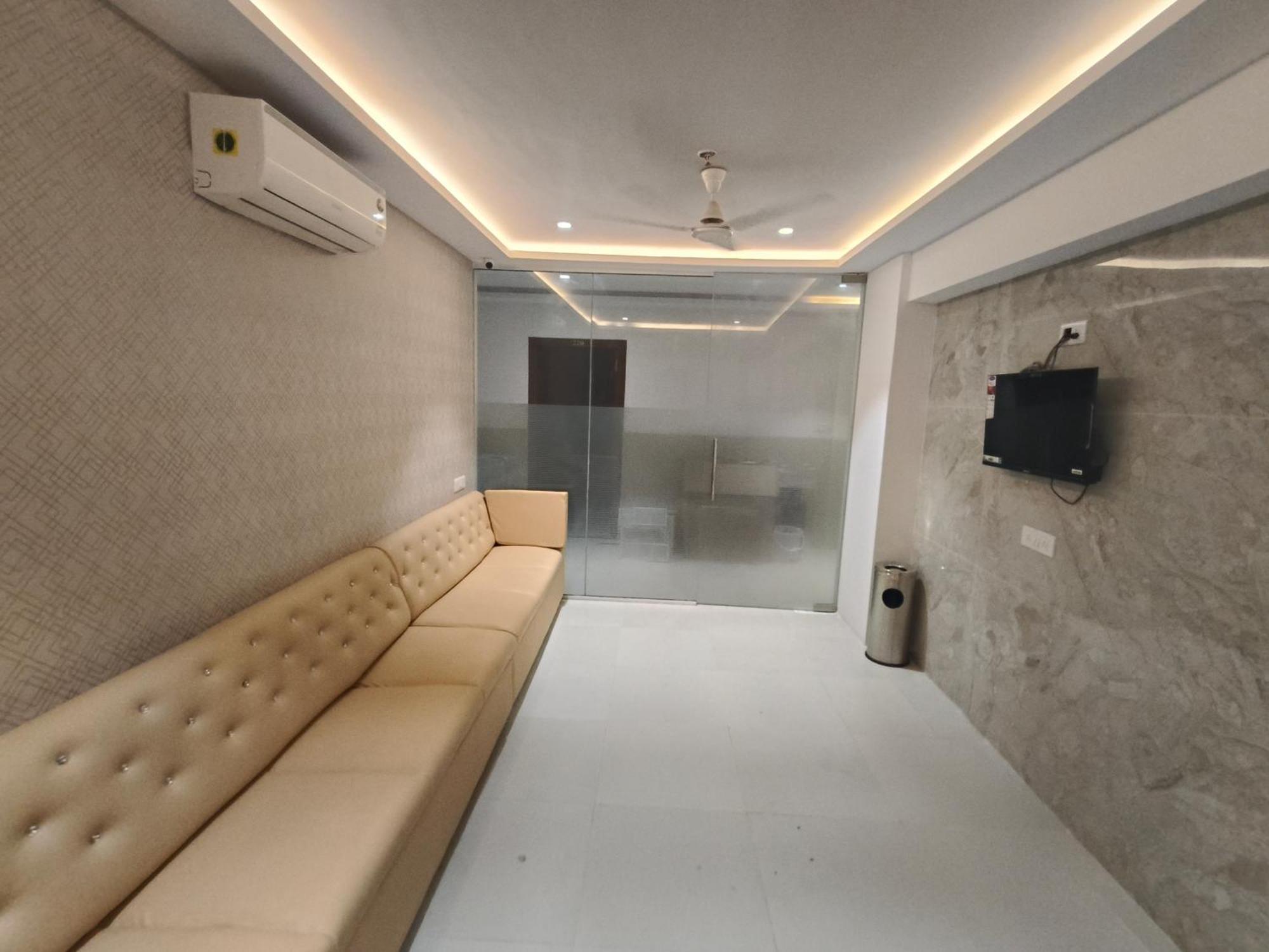 Morya Residency Parel 2* Bombaim