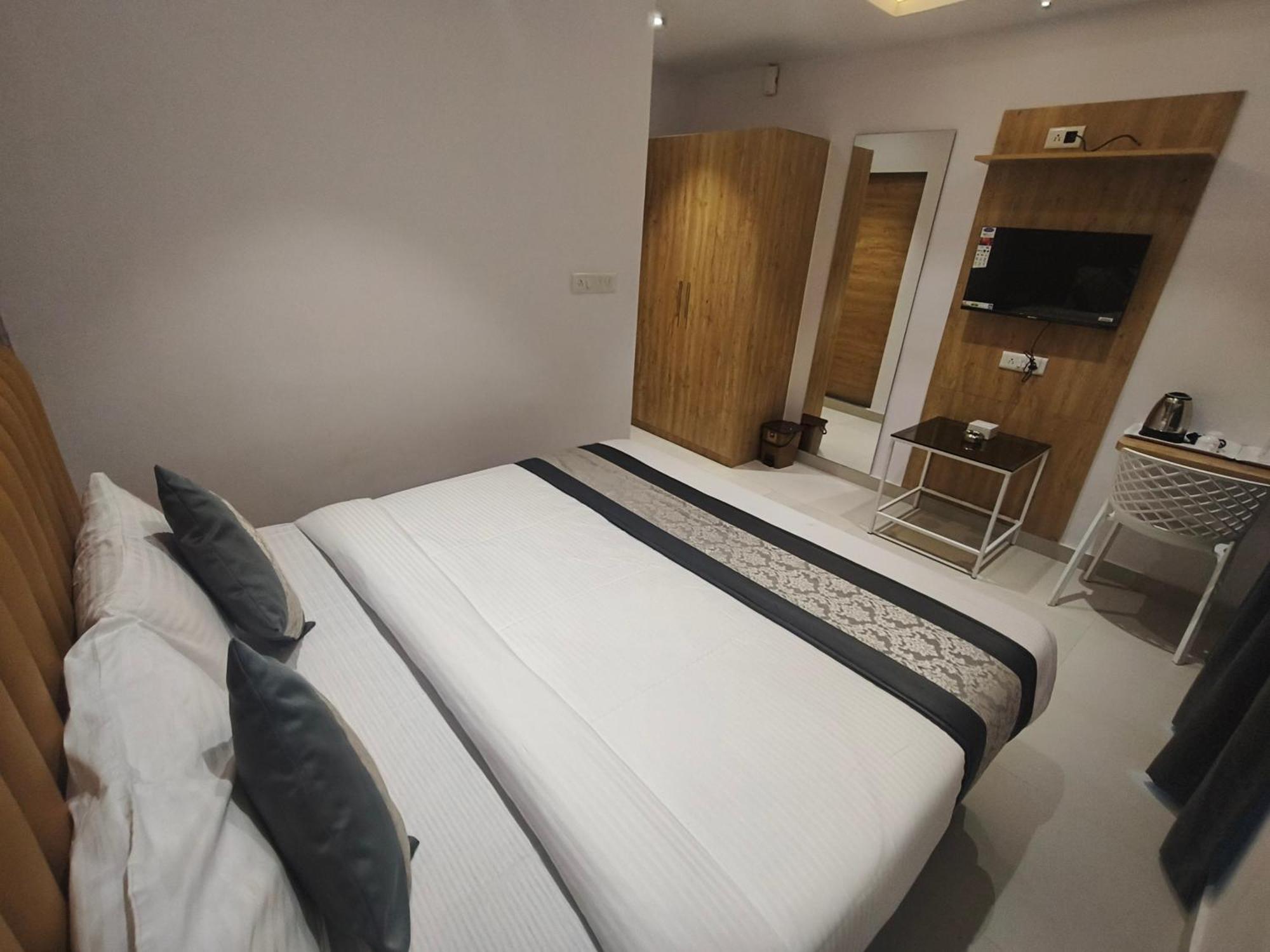 Morya Residency Parel Hotel Bombaim