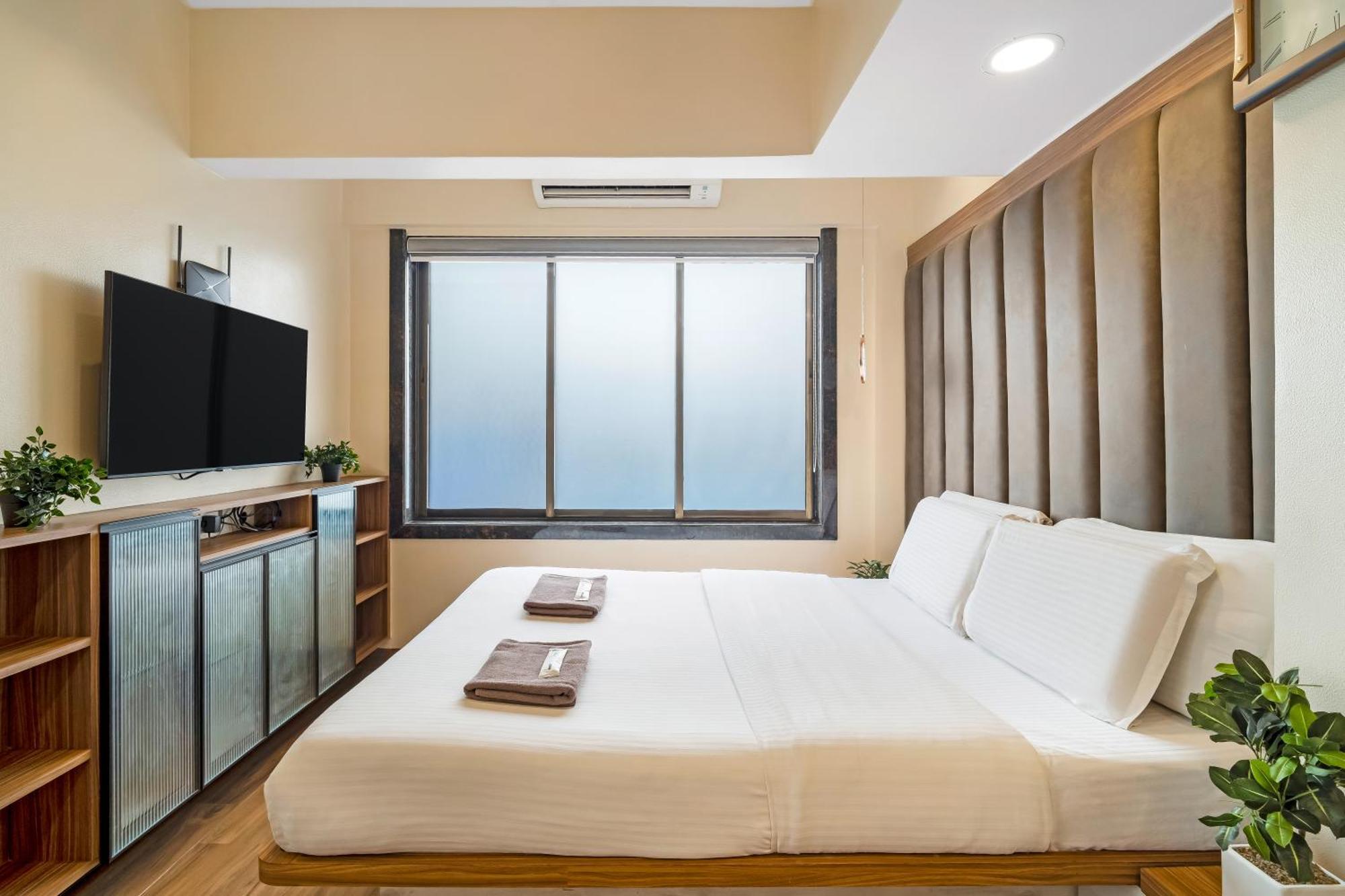 Apartment Imperial Premium Khar W Mumbai