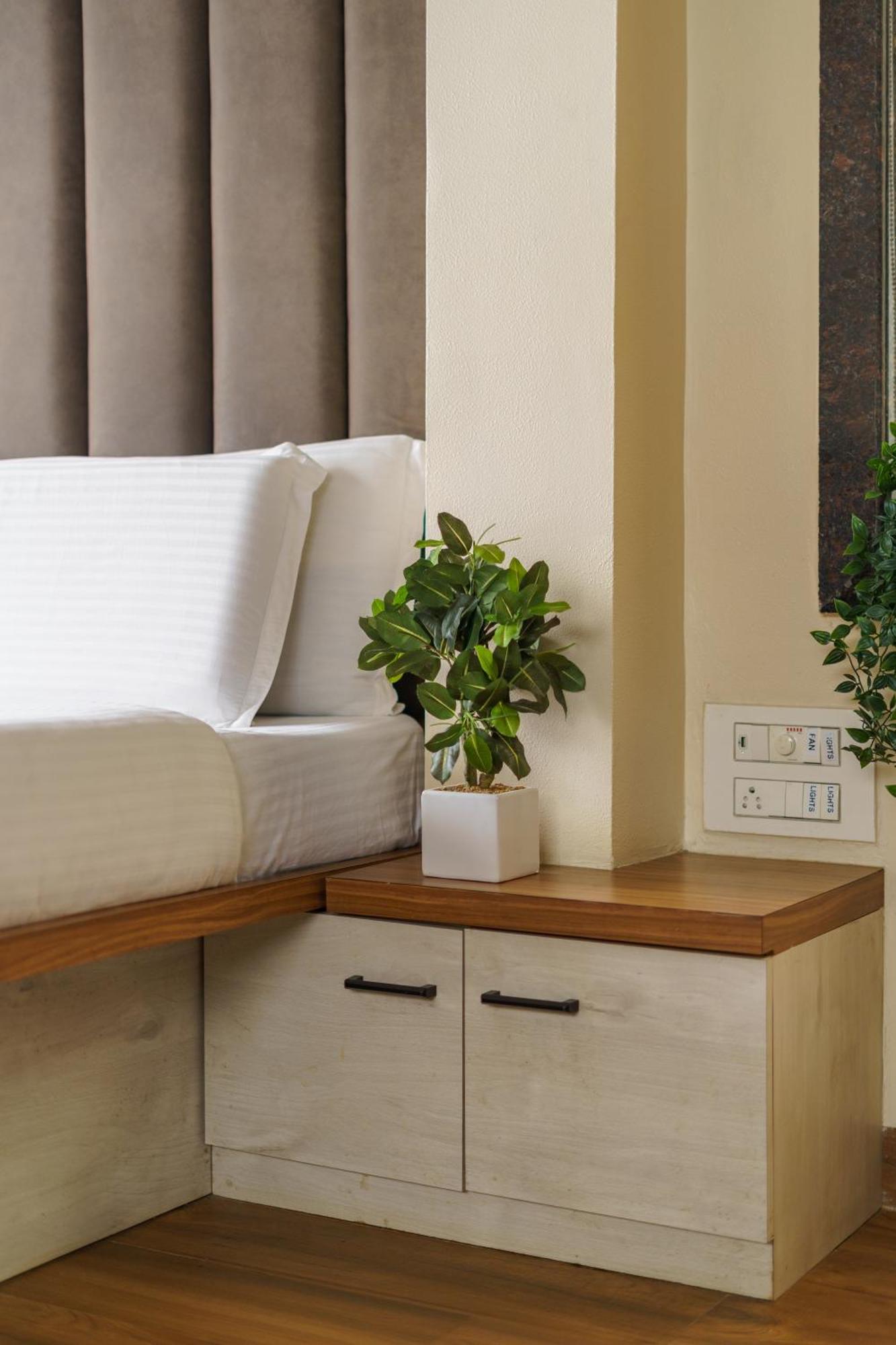 Imperial Premium Khar W Apartment Mumbai