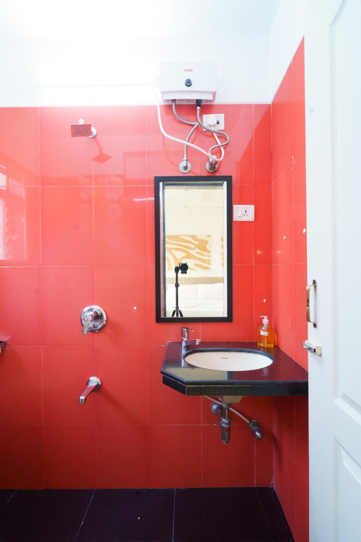 Apartment Aura 2bhk Bandra W By The Company