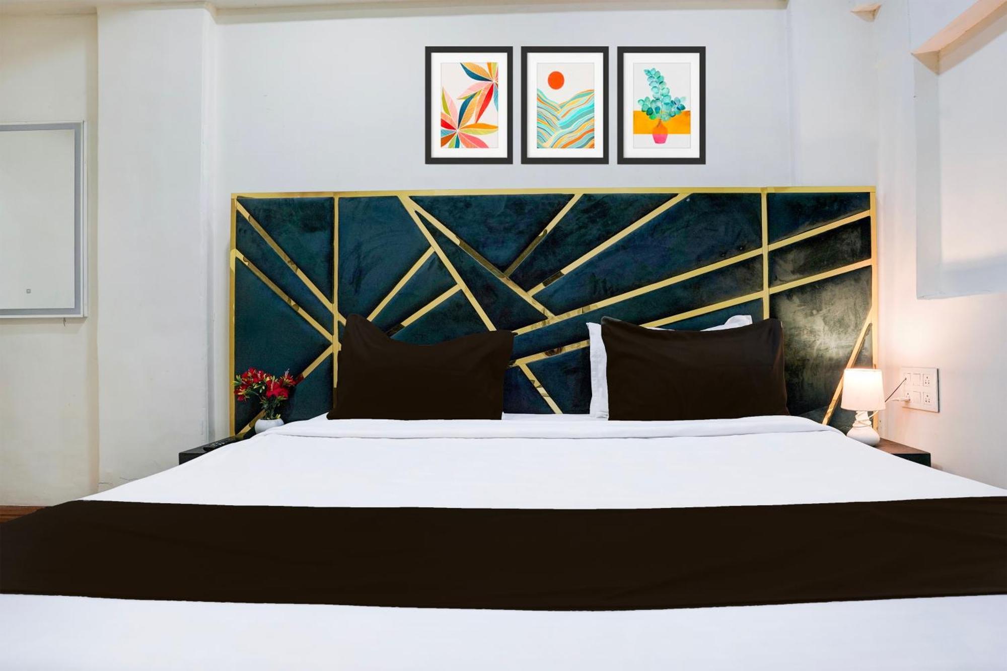 O Big Rahat Palace 3* Bombaim