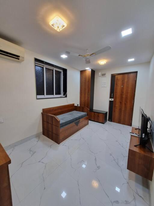 Pluto - 1bhk - Carter Road Apartment Mumbai