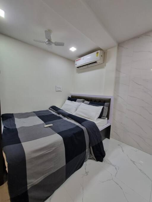 Pluto - 1bhk - Carter Road Apartment Mumbai