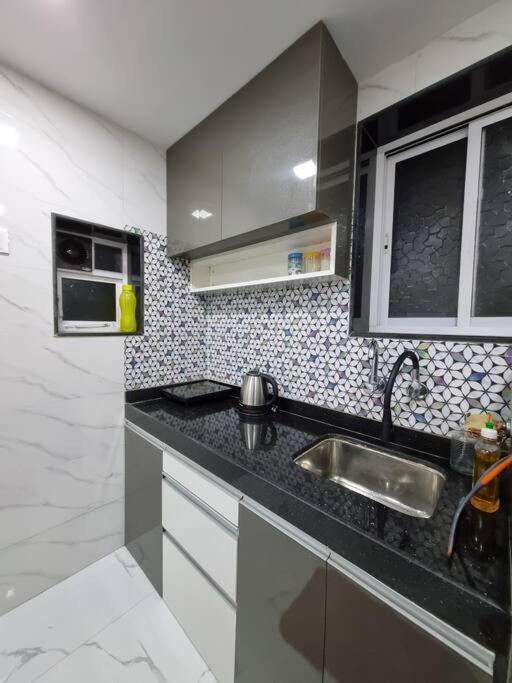 Pluto - 1bhk - Carter Road Apartment Mumbai