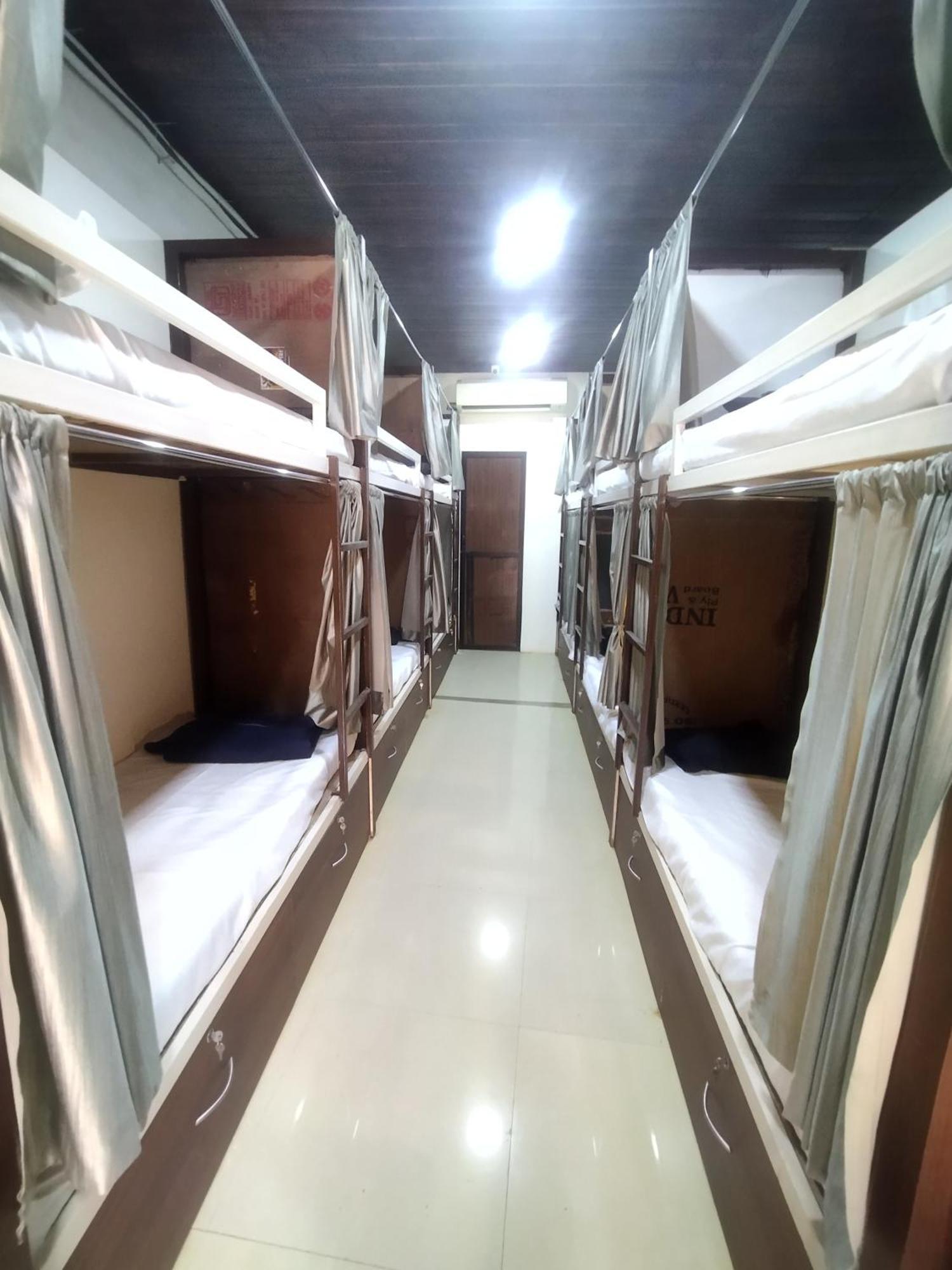 Afreen Ac Dormitory Mumbai