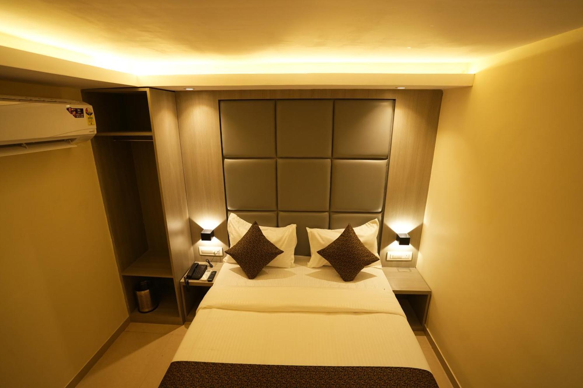 Boston Hotel 2*