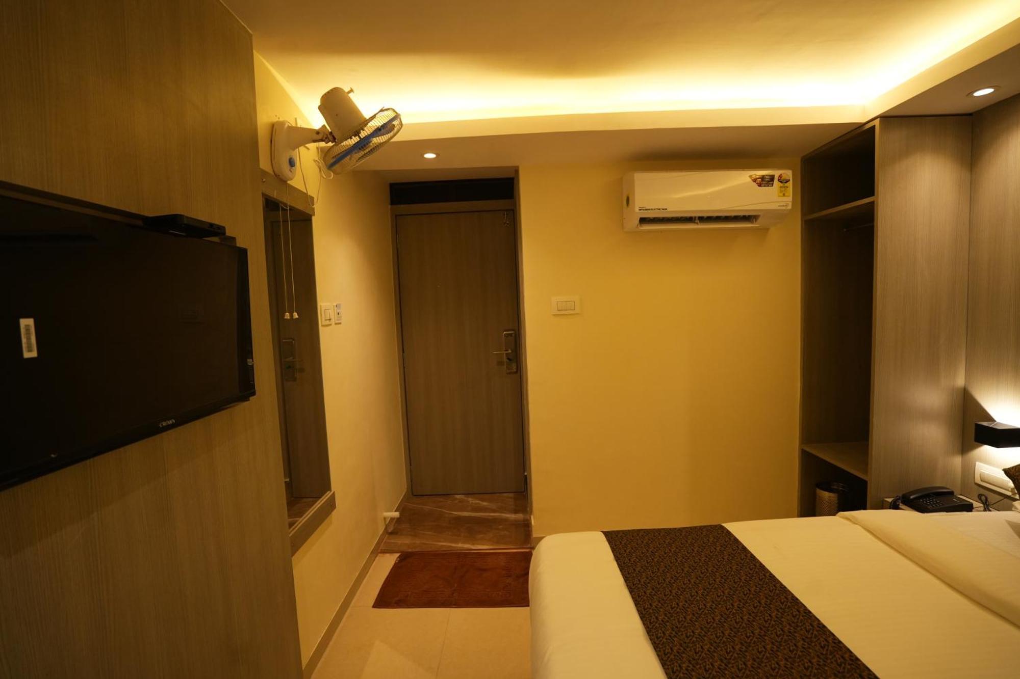 Boston Hotel Mumbai