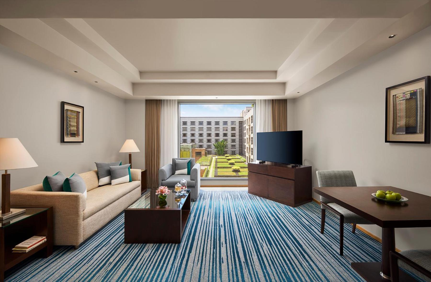 Grand Hyatt And Residences Hotel 5*